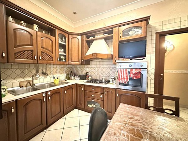 appartamento in vendita a Napoli in zona Pendino / San Giuseppe