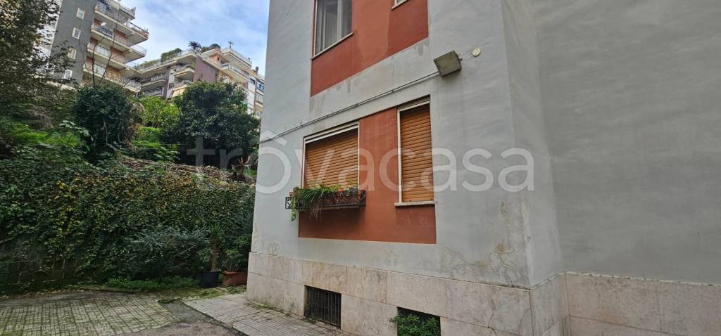 appartamento in vendita a Napoli in zona Arenella