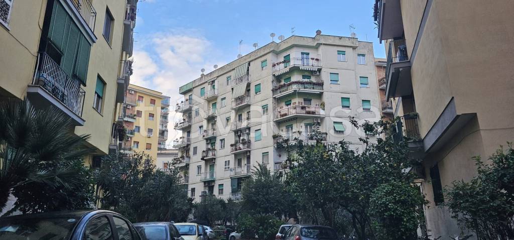 appartamento in vendita a Napoli in zona Arenella