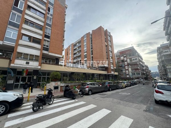 appartamento in vendita a Napoli in zona Fuorigrotta