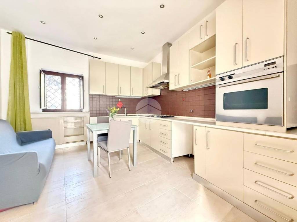 appartamento in vendita a Napoli in zona Posillipo