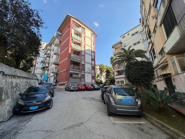 appartamento in vendita a Napoli in zona Fuorigrotta