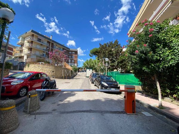 appartamento in vendita a Napoli in zona Capodimonte / Colli Aminei