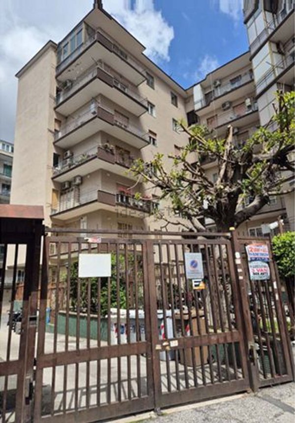 appartamento in vendita a Napoli in zona Posillipo