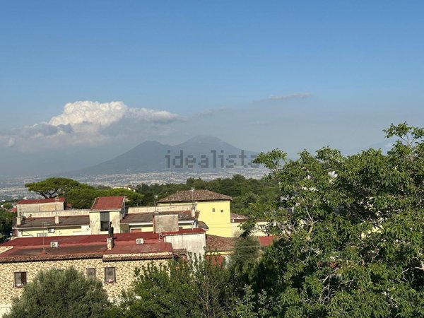appartamento in vendita a Napoli in zona Camaldoli