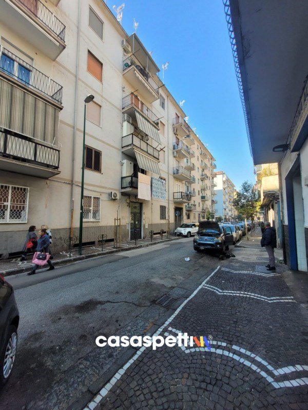 appartamento in vendita a Napoli in zona Barra