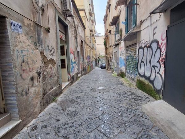 negozio in vendita a Napoli