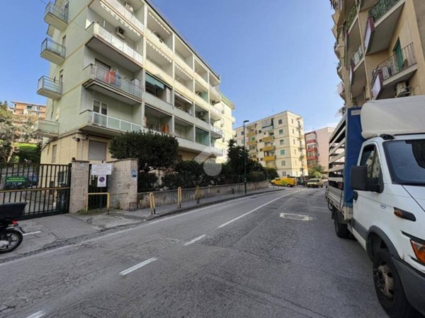 appartamento in vendita a Napoli in zona Bagnoli