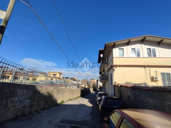 appartamento in vendita a Napoli in zona Marianella