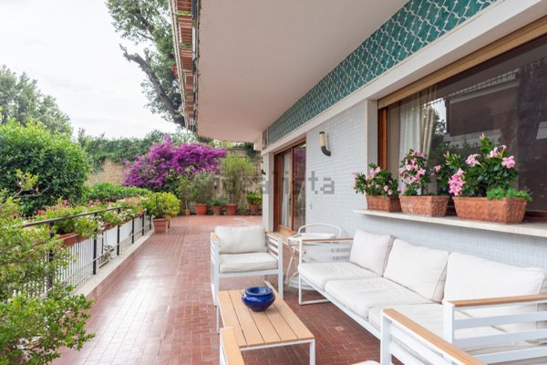 appartamento in vendita a Napoli in zona Posillipo