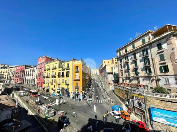 appartamento in vendita a Napoli in zona Avvocata