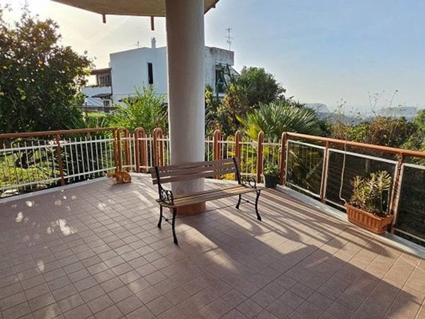 appartamento in vendita a Napoli in zona Pianura