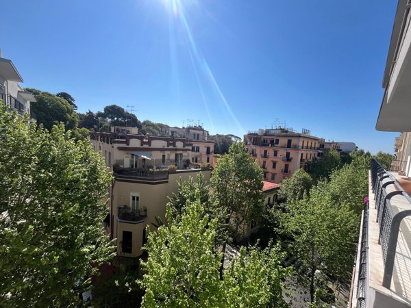 appartamento in vendita a Napoli in zona Vomero