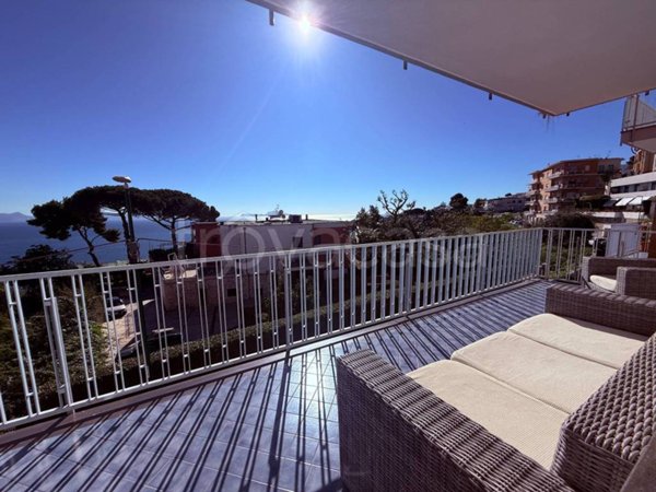 appartamento in vendita a Napoli in zona Posillipo