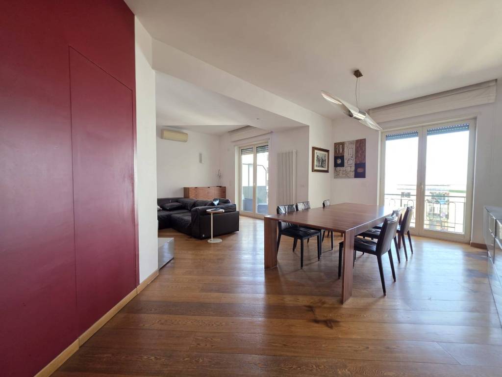 appartamento in vendita a Napoli in zona Arenella