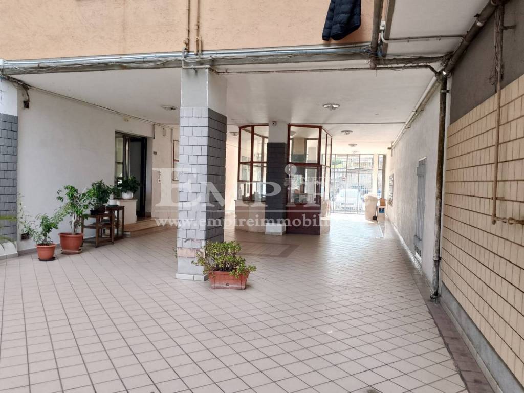appartamento in vendita a Napoli in zona Soccavo