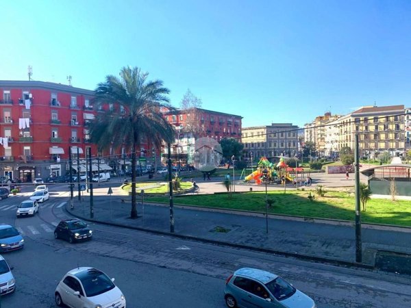 appartamento in vendita a Napoli in zona Vicaria