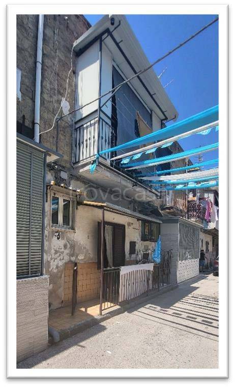 appartamento in vendita a Napoli in zona San Giovanni a Teduccio