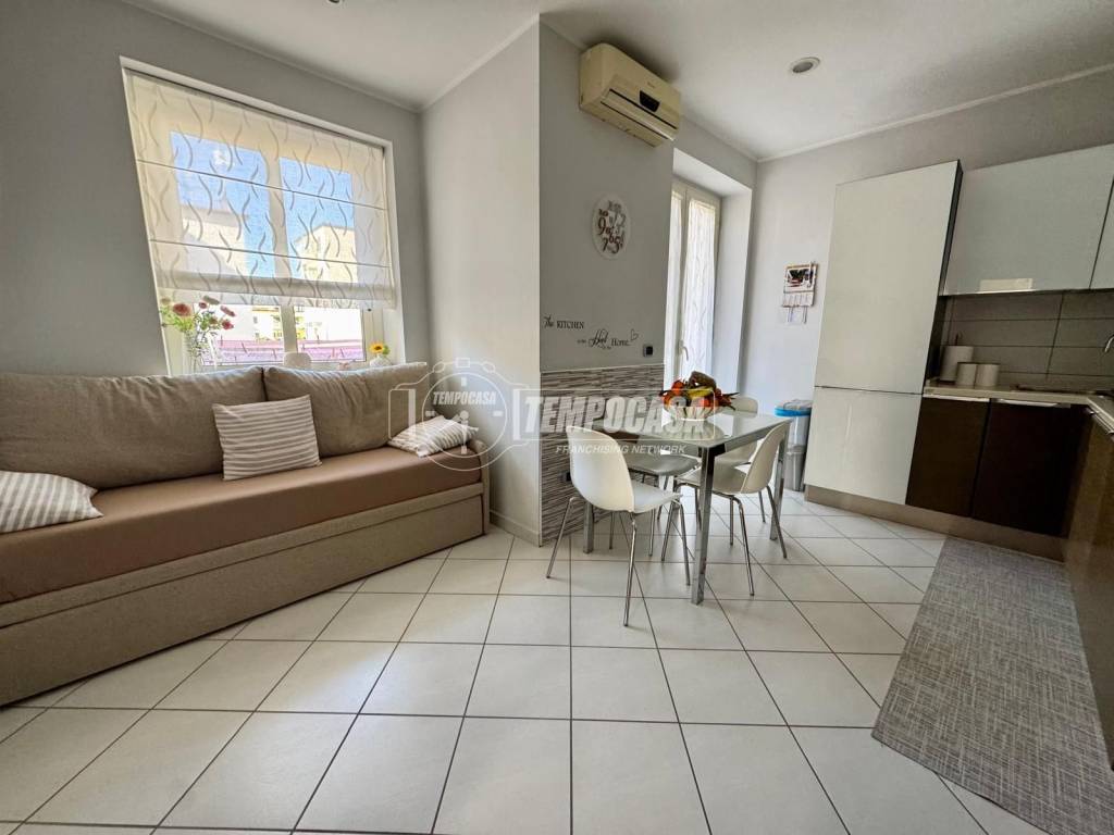 appartamento in vendita a Napoli in zona Fuorigrotta