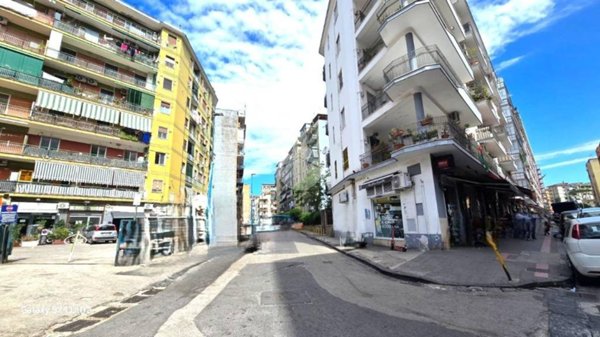 appartamento in vendita a Napoli in zona Bagnoli