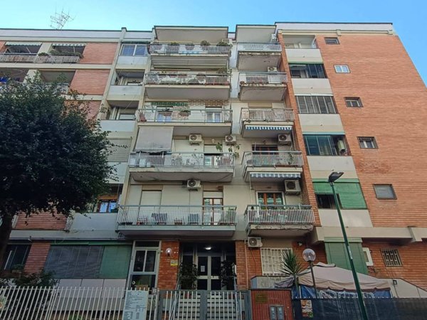 appartamento in vendita a Napoli in zona Capodimonte / Colli Aminei