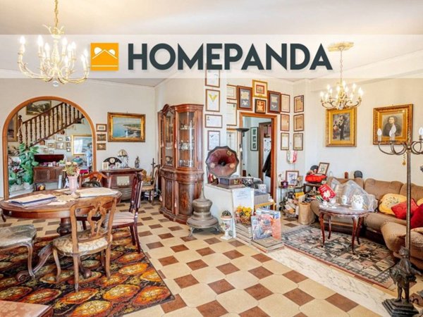 casa indipendente in vendita a Napoli in zona Soccavo