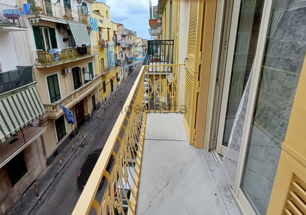 appartamento in vendita a Napoli in zona Marianella