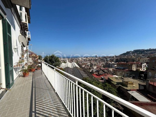 appartamento in vendita a Napoli in zona Stella