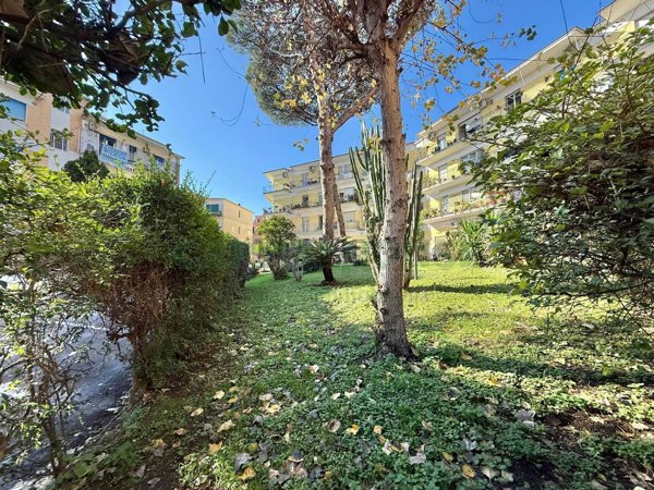 appartamento in vendita a Napoli in zona Bagnoli