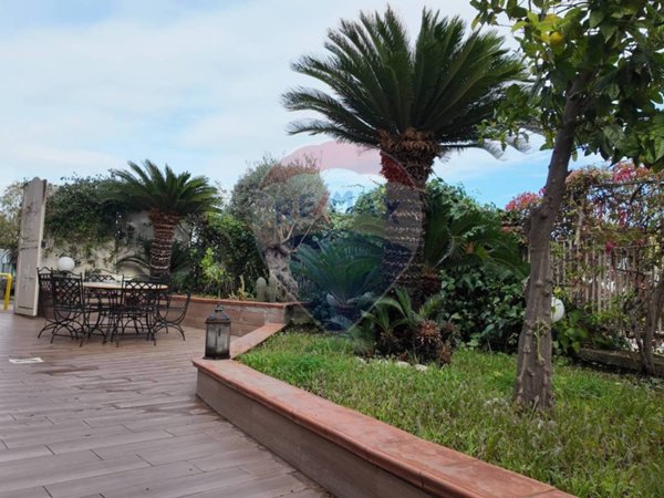 appartamento in vendita a Napoli in zona Capodimonte / Colli Aminei