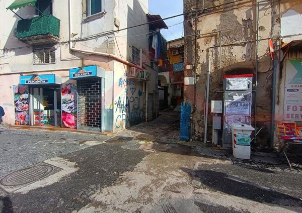appartamento in vendita a Napoli in zona Ponticelli