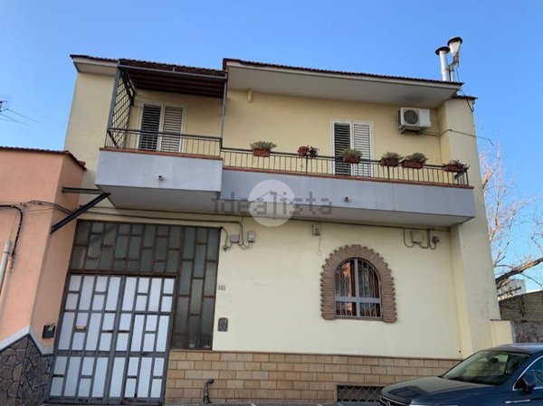 appartamento in vendita a Napoli in zona Ponticelli