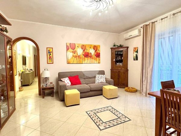 appartamento in vendita a Napoli in zona Vicaria