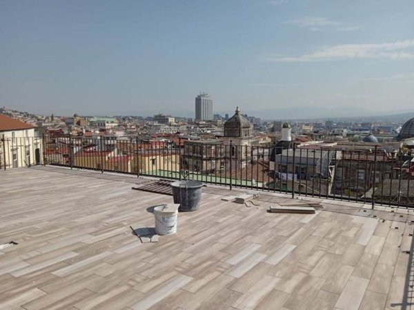 appartamento in vendita a Napoli in zona San Ferdinando
