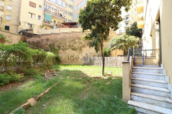 appartamento in vendita a Napoli in zona Arenella