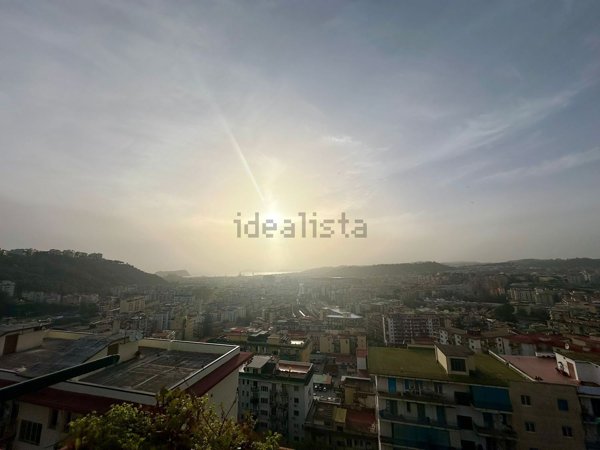 appartamento in vendita a Napoli in zona Fuorigrotta