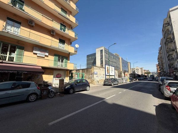 appartamento in vendita a Napoli in zona Fuorigrotta