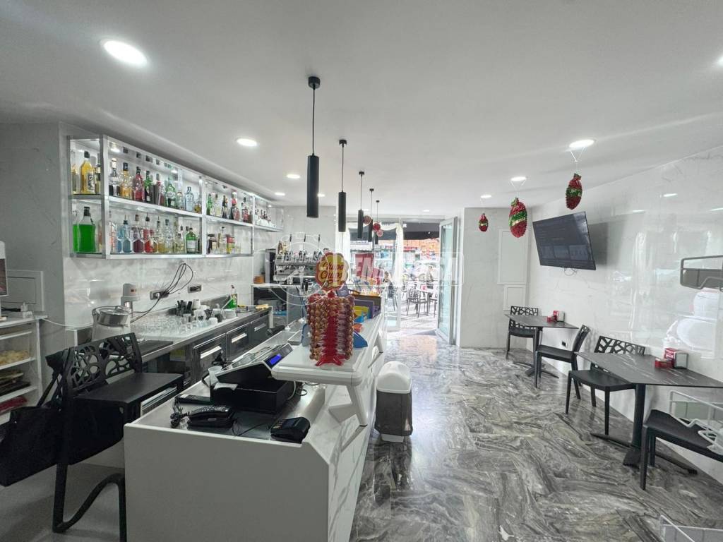 negozio in vendita a Napoli