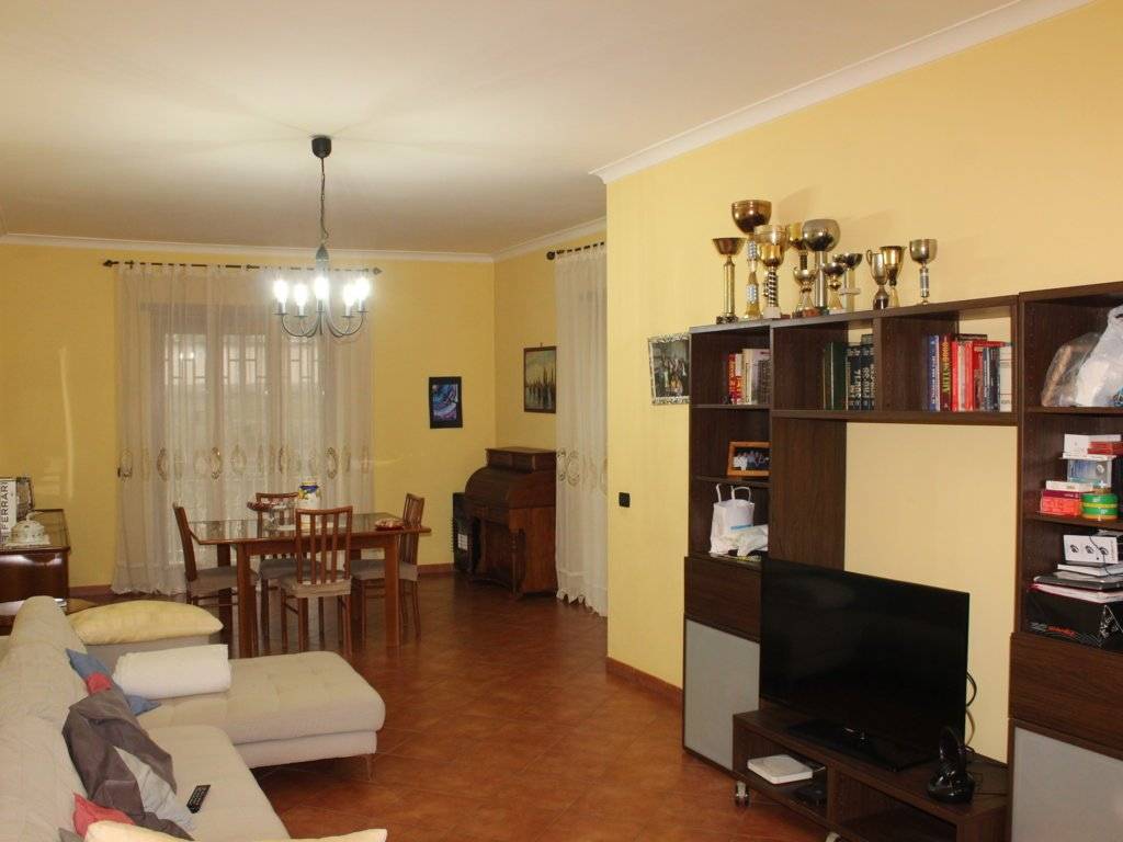 appartamento in vendita a Napoli in zona Pianura