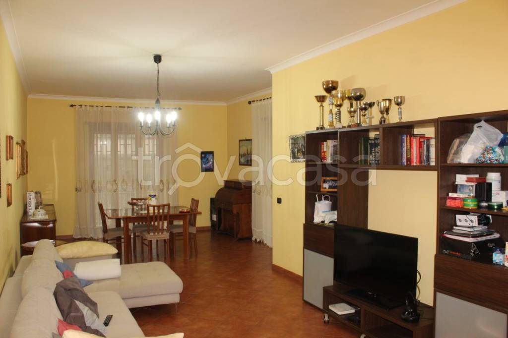 appartamento in vendita a Napoli in zona Pianura