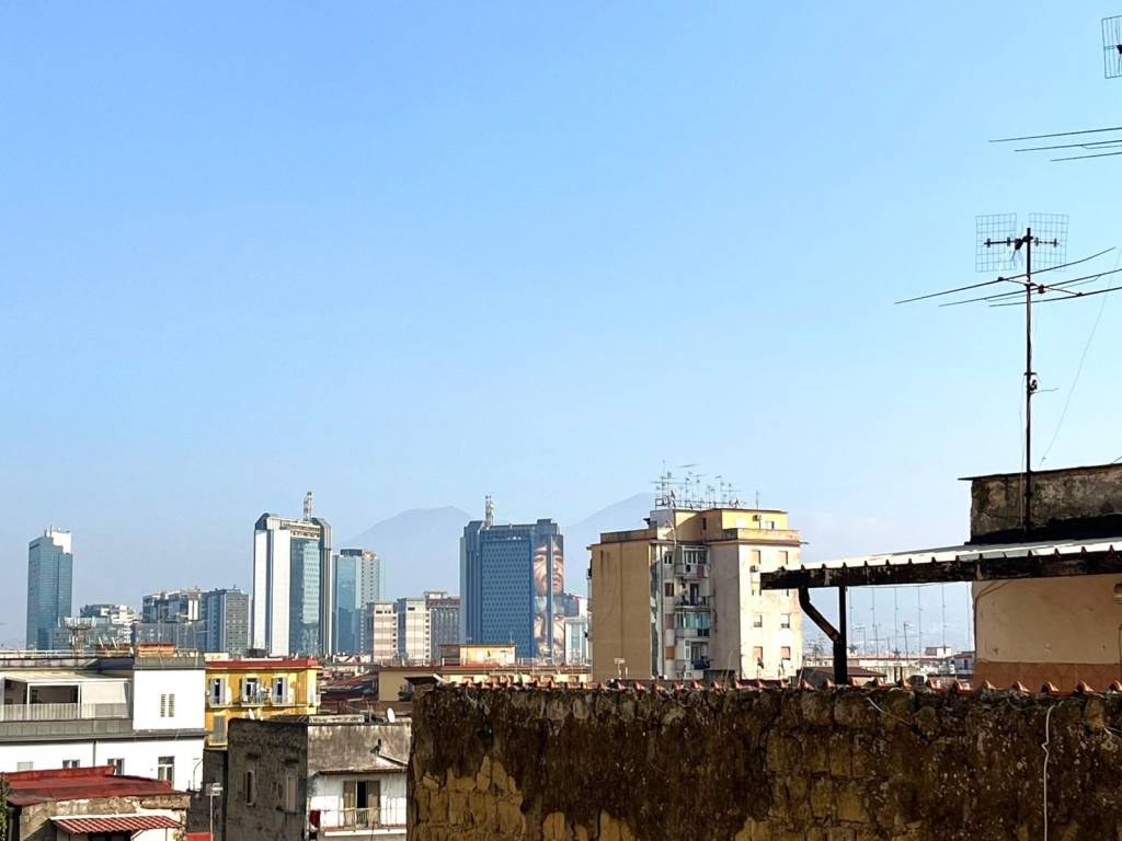 appartamento in vendita a Napoli in zona Avvocata
