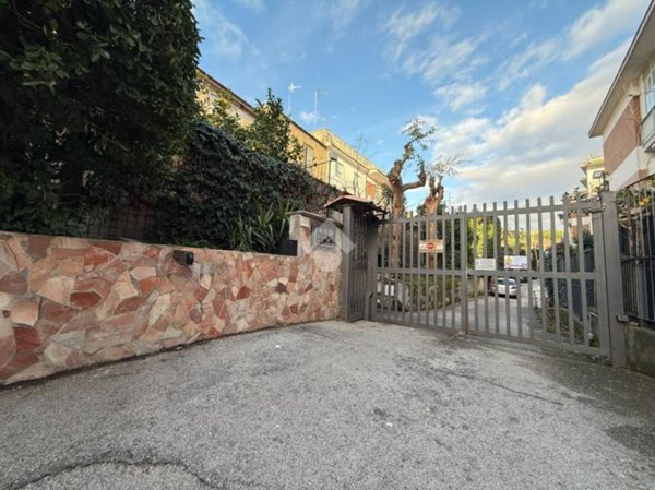 appartamento in vendita a Napoli in zona Soccavo