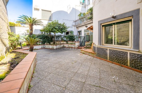 appartamento in vendita a Napoli in zona Posillipo