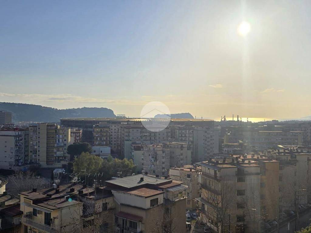 appartamento in vendita a Napoli in zona Bagnoli