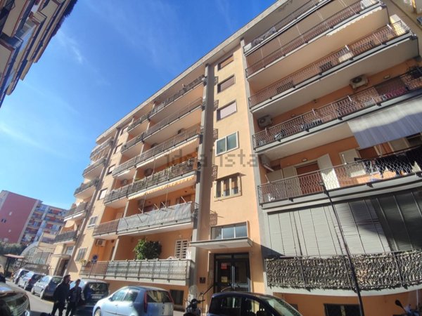 appartamento in vendita a Napoli in zona Pianura