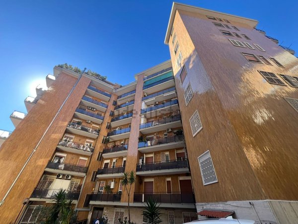 appartamento in vendita a Napoli in zona Arenella