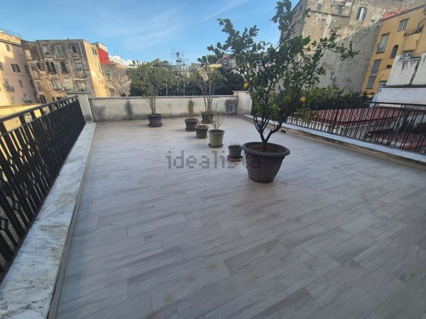 appartamento in vendita a Napoli in zona Avvocata