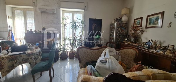appartamento in vendita a Napoli in zona San Lorenzo