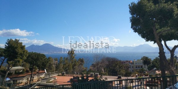 appartamento in vendita a Napoli in zona Posillipo