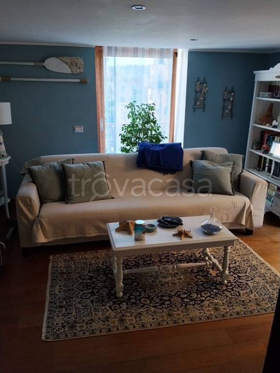 appartamento in vendita a Napoli in zona Bagnoli